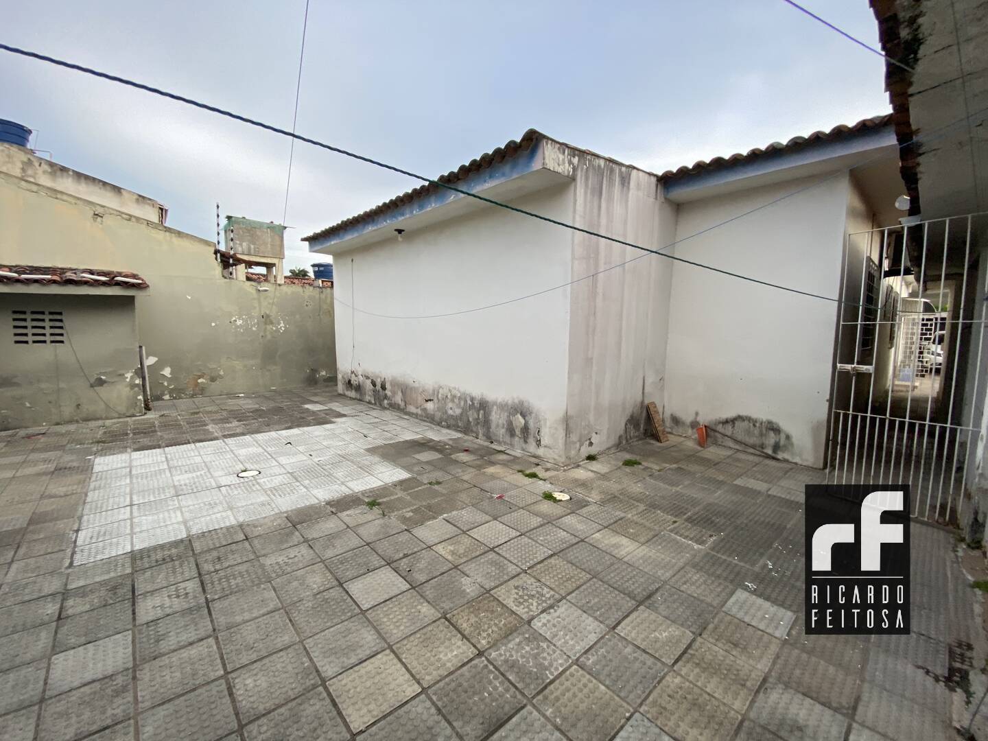 Casa à venda com 3 quartos, 220m² - Foto 5