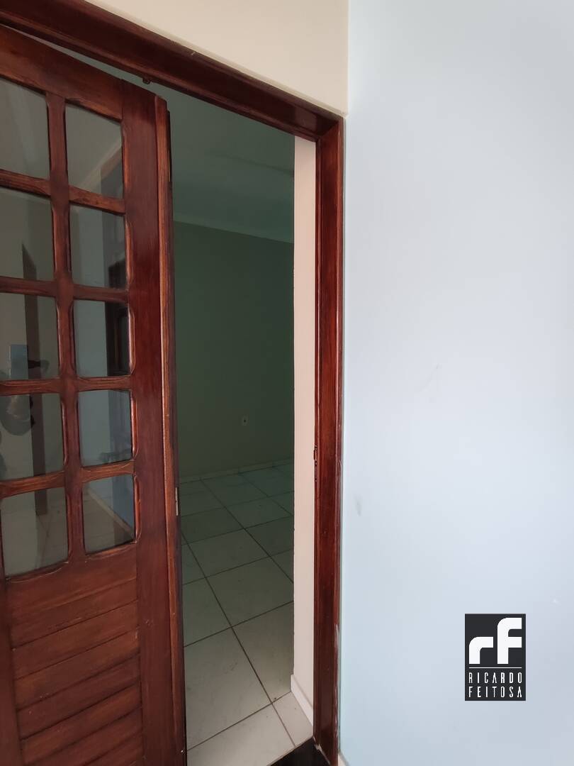 Casa à venda com 2 quartos, 121m² - Foto 7