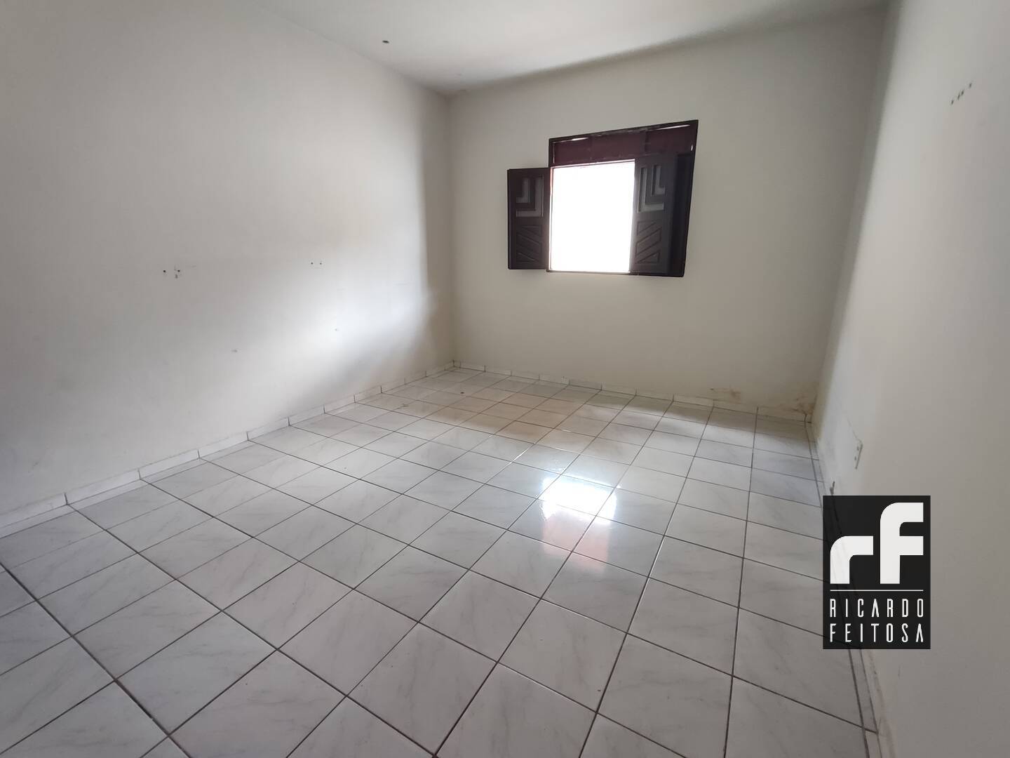 Casa à venda com 3 quartos, 156m² - Foto 13